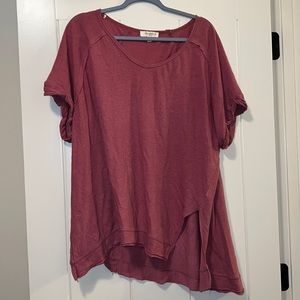 Umgee+ V-Neck Short Sleeve Top (1XL)